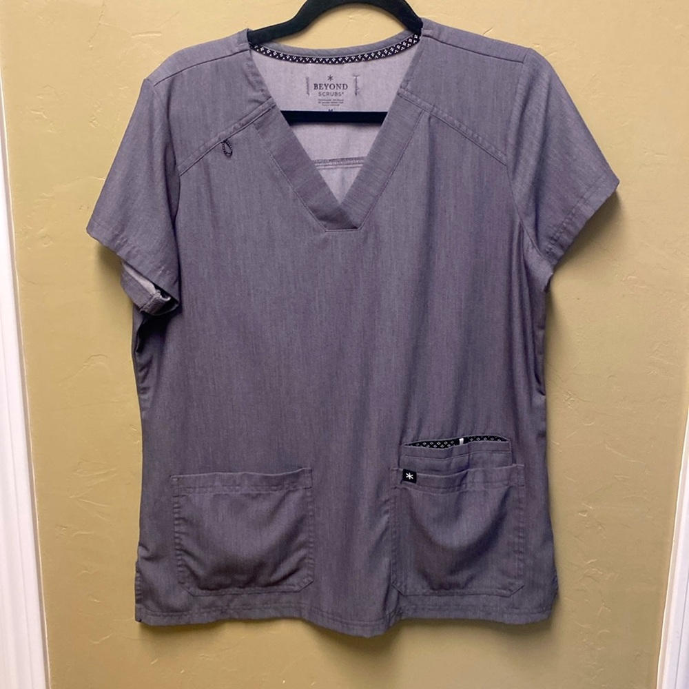 Beyond Scrubs 3 Pocket V-Neck Top